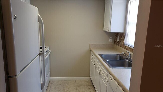 Building Photo - 2727 75th St W