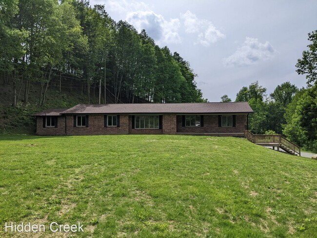 Building Photo - 5 br, 3 bath House - 9591 US Highway 421 N...