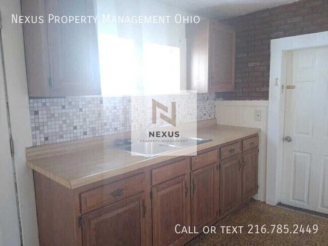 Foto del edificio - 3588 W 46th St