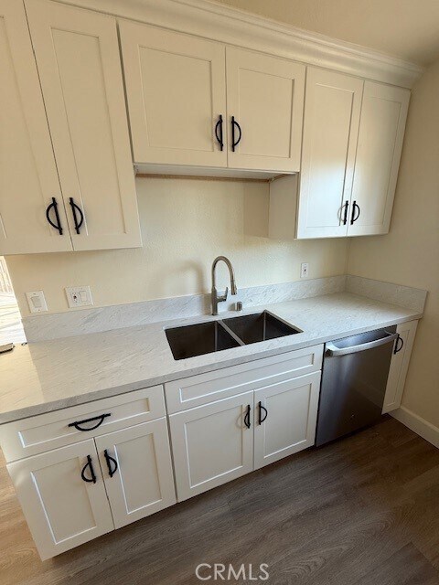 Building Photo - 1016 Cabrillo Park Dr