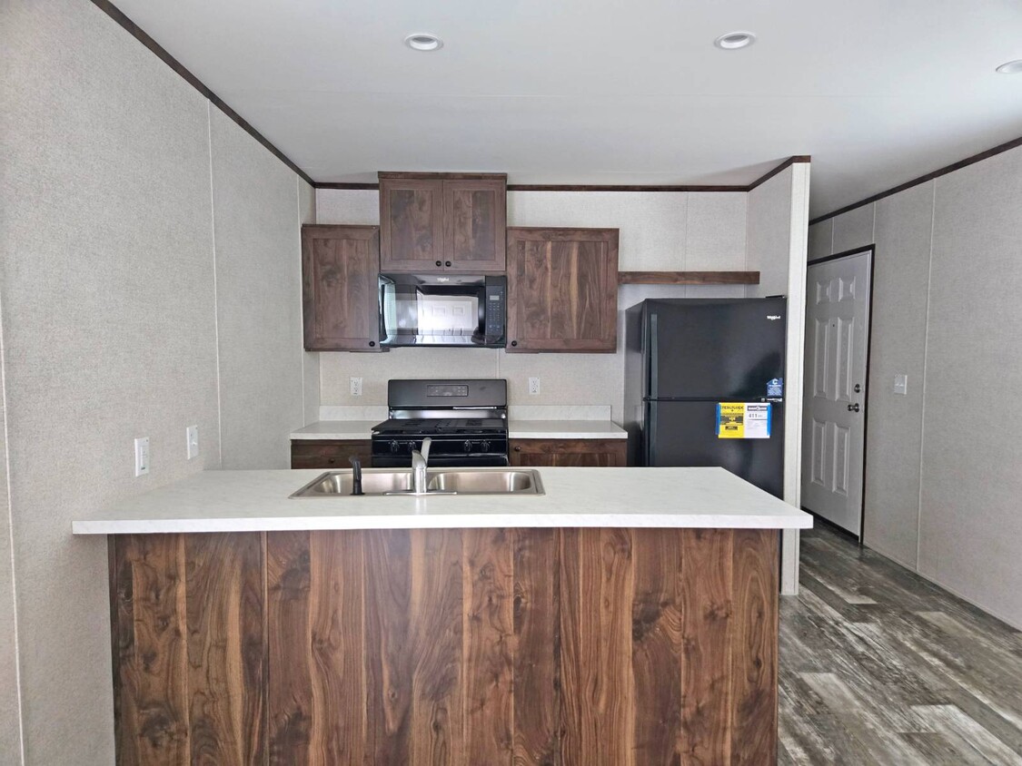 Foto principal - 2018 Waterfront Dr