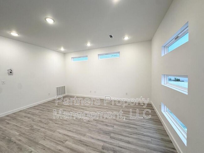 Foto del edificio - 891 Boardwalk Ave