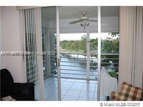 Foto del edificio - 9235 Lagoon Pl