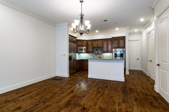 Foto del edificio - 4152 Emerson Ave