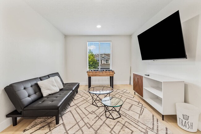 Building Photo - 4061 E Arch Dr