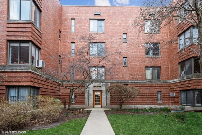 Foto del edificio - 1224 W Chase Ave