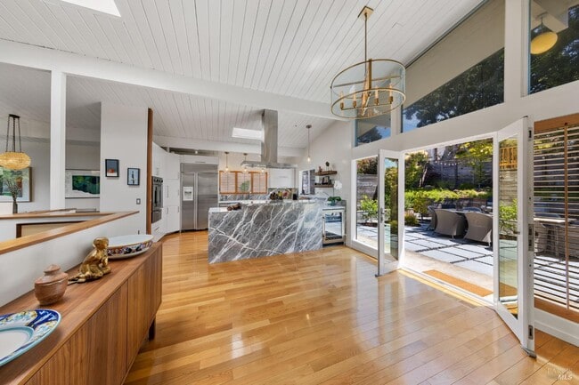 Foto del edificio - 453 Wellesley Ave