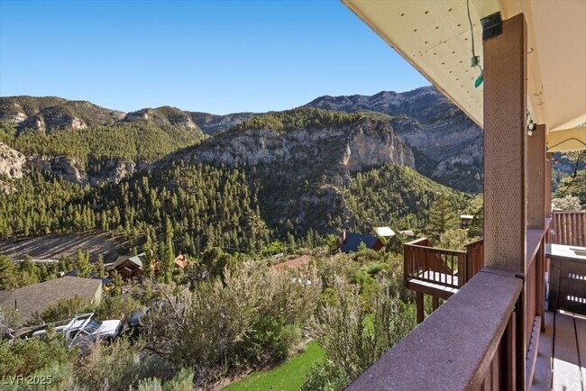 Foto del edificio - 310 Kris Kringle Rd