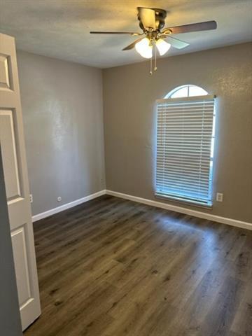 Foto del edificio - 5204 Hendrix Dr