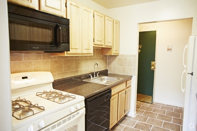 Kitchen - Alexandria Apartments