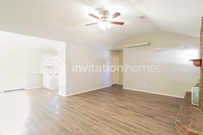 Building Photo - 1008 Pierce Arrow Dr