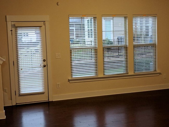 Foto del edificio - 214 Brier Crossings Loop