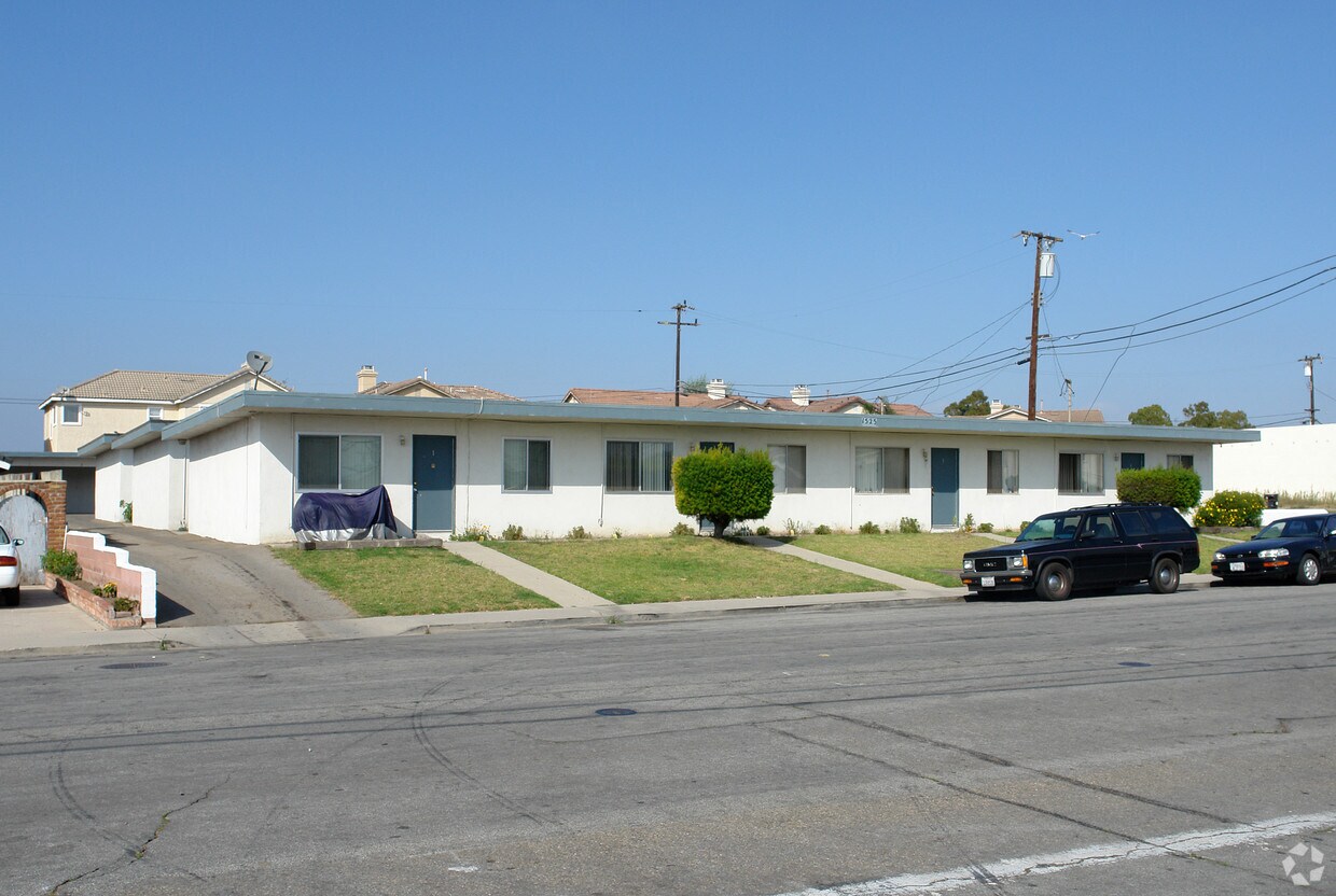 Foto principal - 1525 W 9th St