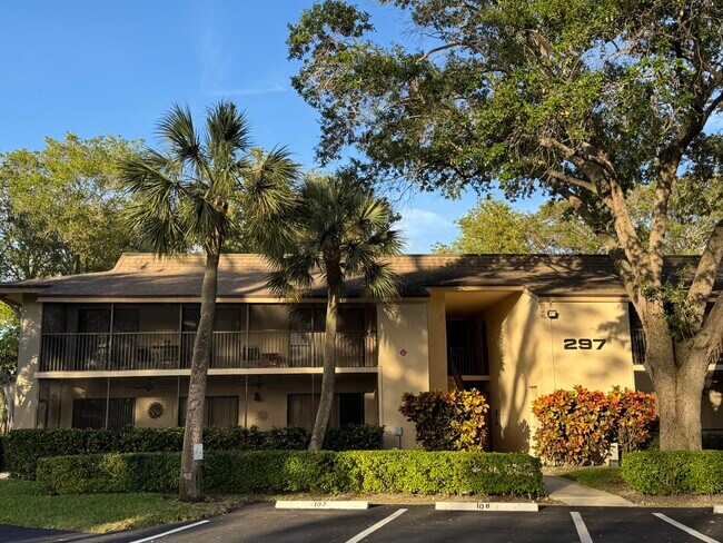 Foto del edificio - 297 Deer Creek Blvd