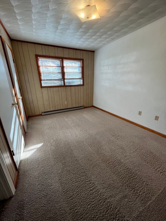 Building Photo - Apartment Heights
