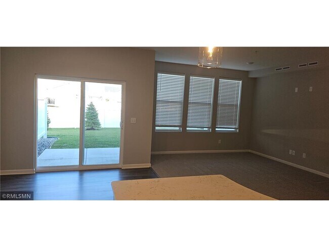 Foto del edificio - 11277 Crestbury Dr