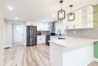 Building Photo - 1408 Gus Thornhill Jr Dr