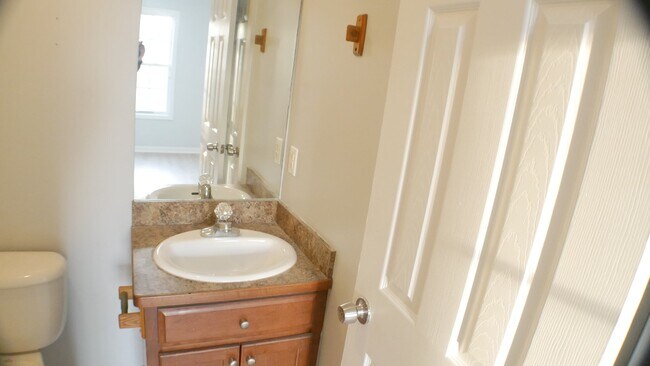 Foto del edificio - 1738 Eli Pl