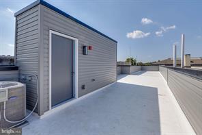 Photo - 2348 N Park Ave Apartment