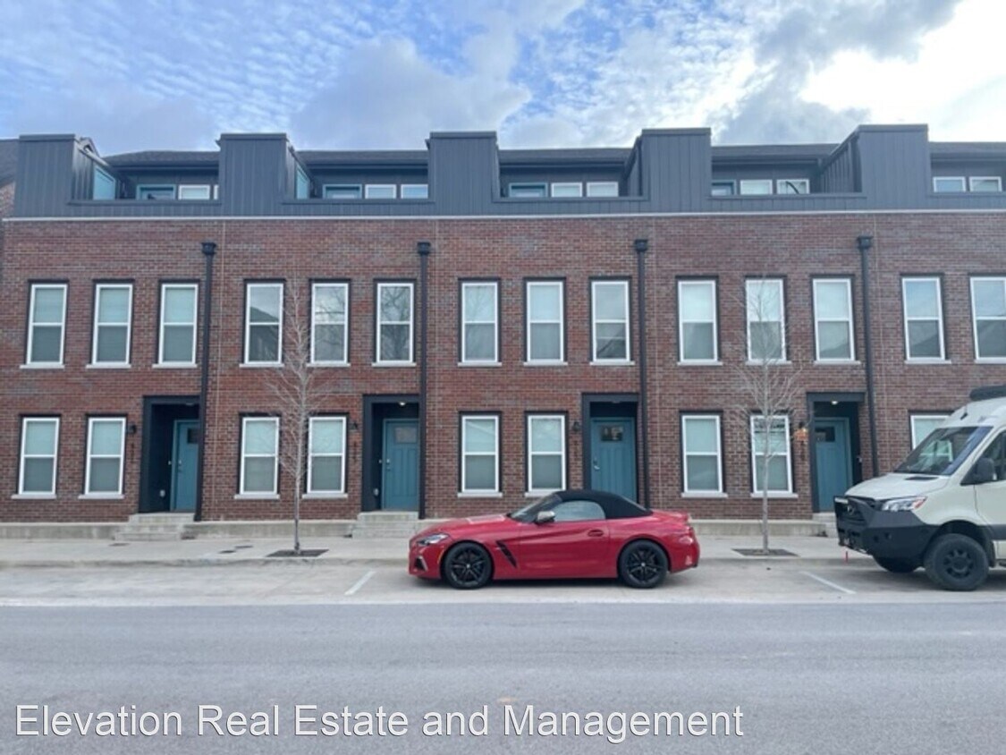 Primary Photo - 2 br, 2 bath House - 427 SW B Street