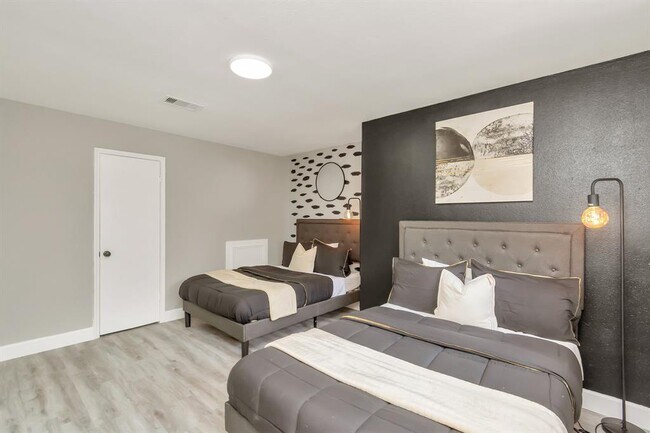 Foto del edificio - 10719 Kitty Brook Dr