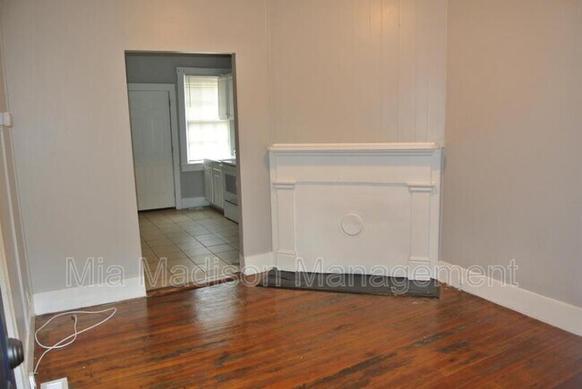 Foto del edificio - 1708 Lennox Ct