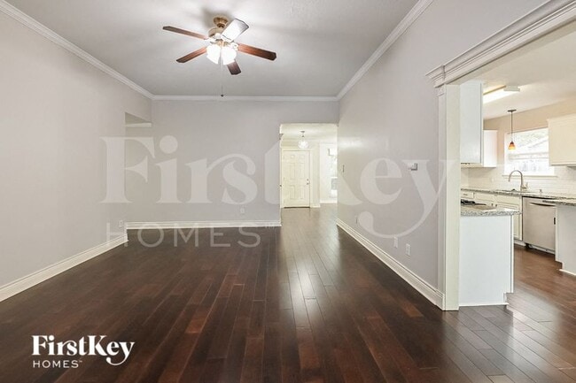 Foto del edificio - 6722 Woodland Oaks