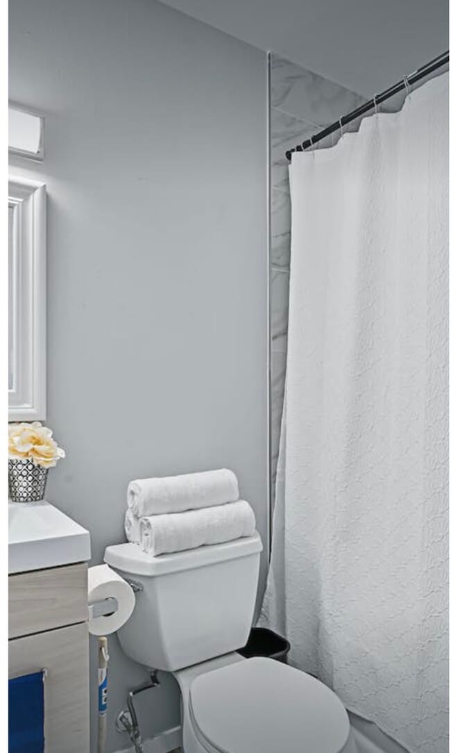 Foto del edificio - 2302 Royal Dr