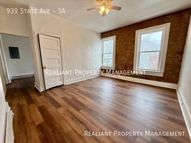 Building Photo - 939 State Ave