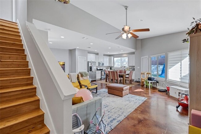 Building Photo - 3309 Thomas Kincheon St