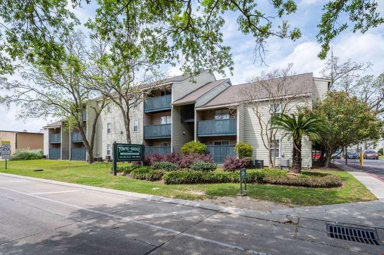 Foto del edificio - 1615 Carol Sue Ave