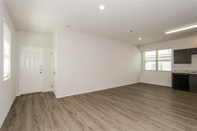 Building Photo - 5708 Willamette Dr