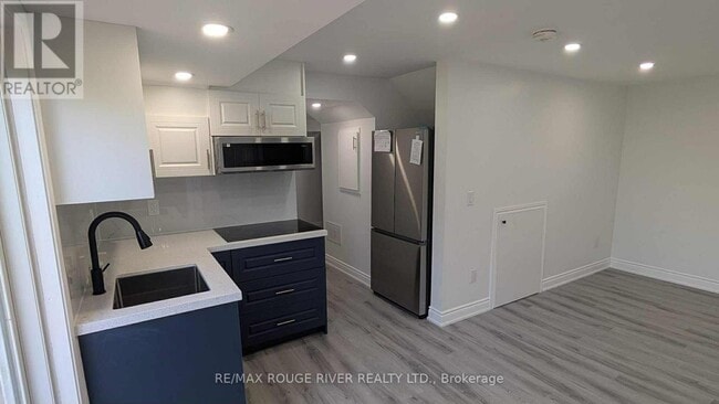 Building Photo - 3 Wimbledon Ct