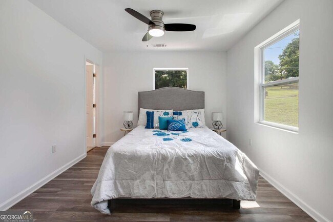 Foto del edificio - 278 Andrew J Hairst Pl