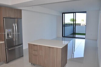Building Photo - 5300 Paseo Blvd