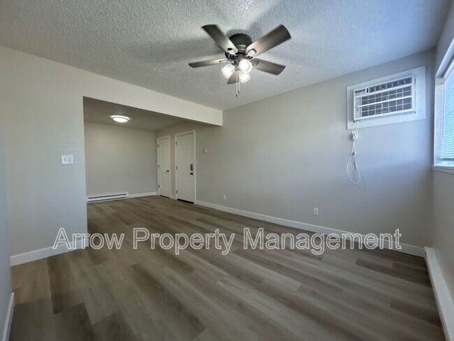 Foto del edificio - 902 East E Street