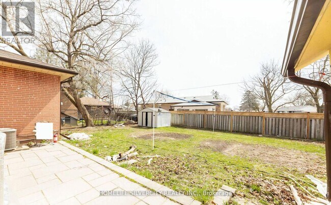 Building Photo - 31 Windermere Ct