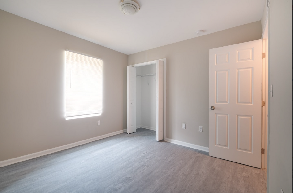 Foto principal - 1757 Gowan Dr