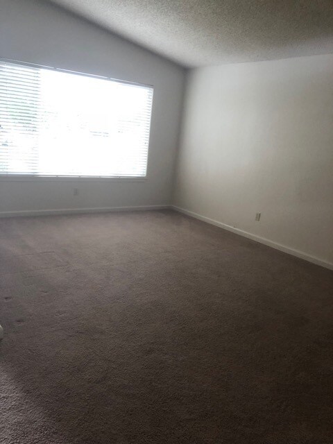 Foto del edificio - 1564 Gladstone Way