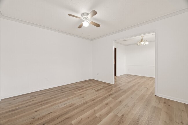 Building Photo - 13335 Trompilla Ln