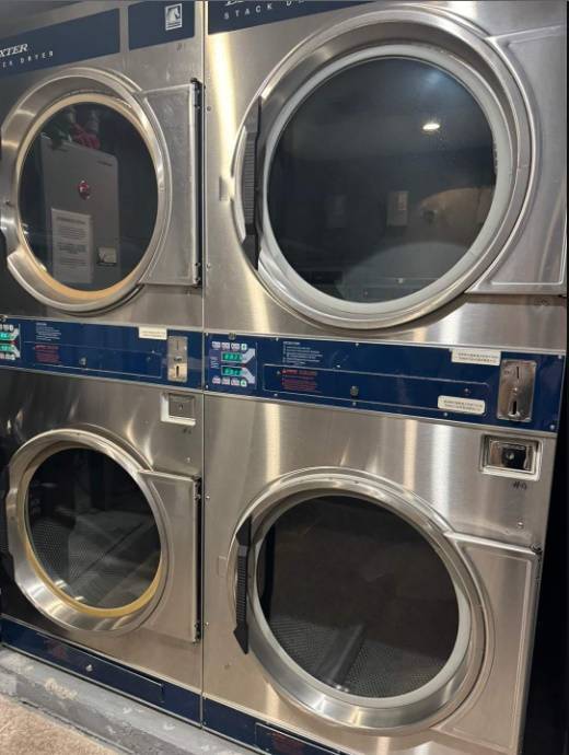 Foto del edificio - 144-56 Roosevelt Ave