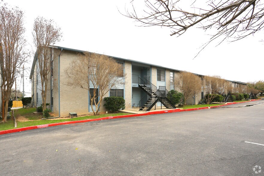 Florencia Villas Rentals San Marcos, TX