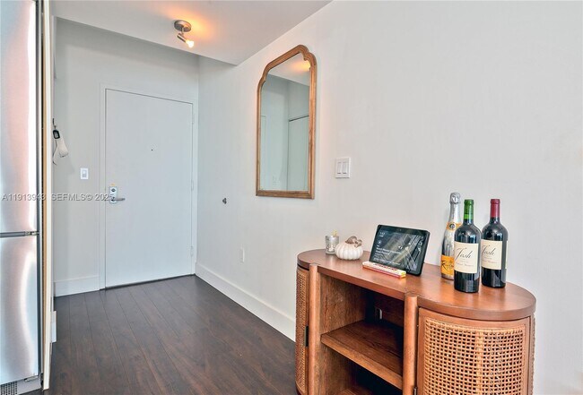 Foto del edificio - 92 SW 3rd St