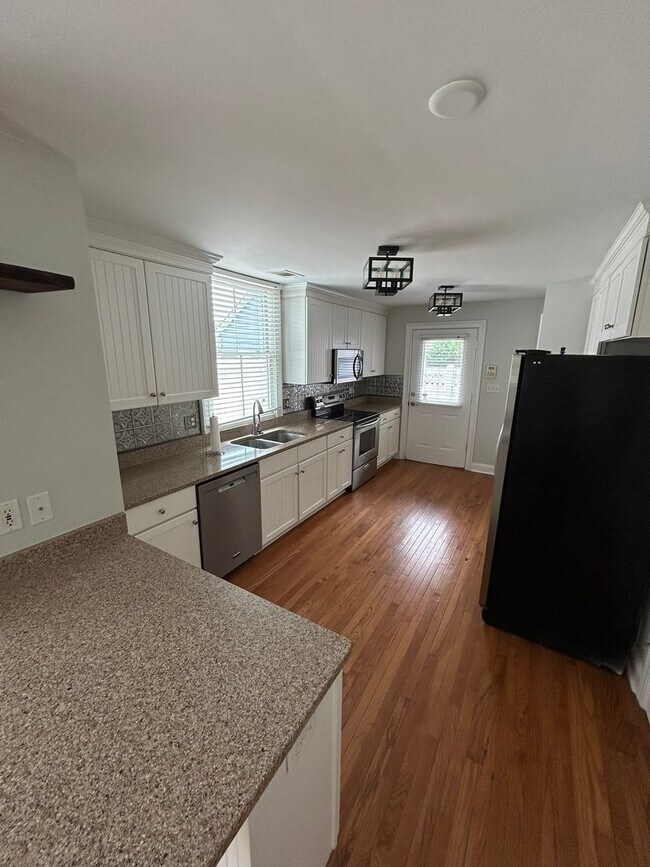 Foto del edificio - 3 Bedroom/2 Bath in Downtown Savannah, GA