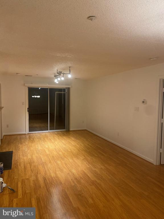 Building Photo - 10016 Vanderbilt Cir