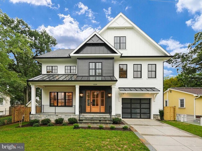 Foto del edificio - 3220 5th St N