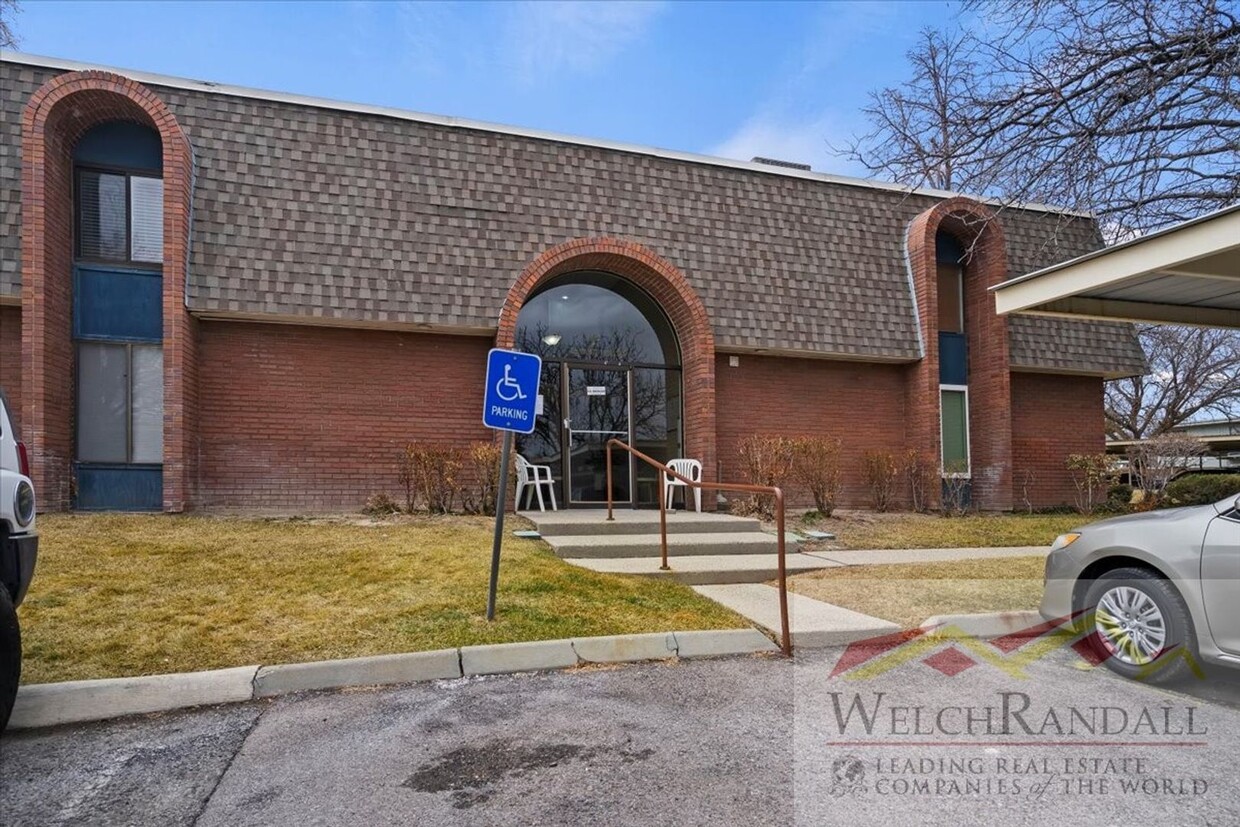 Foto principal - Beautifully Updated 2-Bedroom Condo in Murray