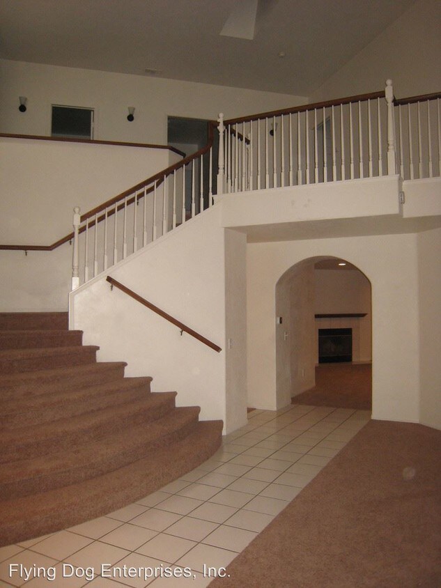 Primary Photo - 1160 Topper Ln