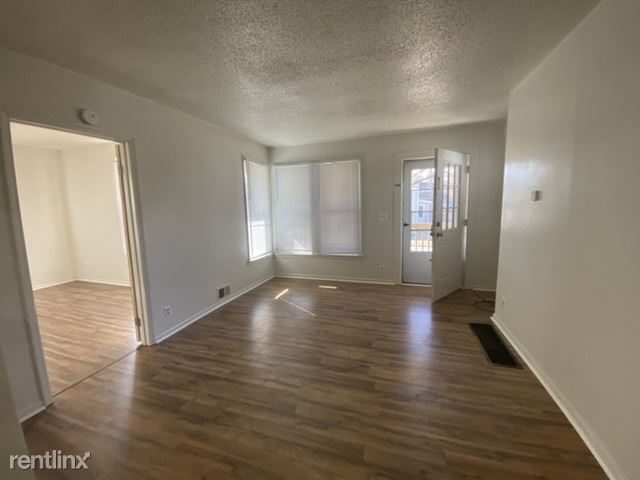 Foto del edificio - 2 br, 1 bath 4plex - 502 W Biddle St 500 B...