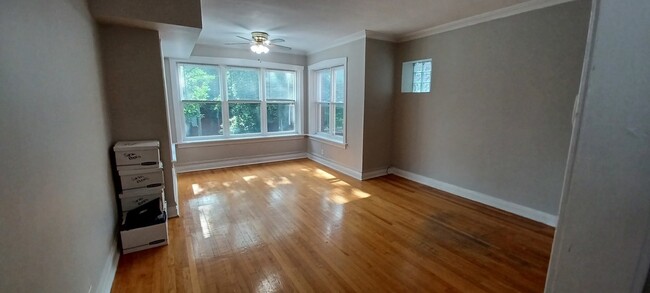 Foto del edificio - 4735 N Washtenaw Ave